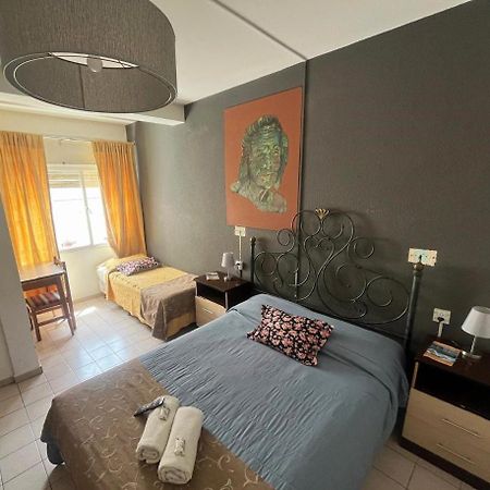 Hotel Urbano Ventia 코모도로리바다비아 외부 사진