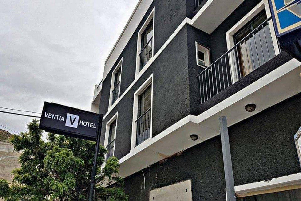 Hotel Urbano Ventia 코모도로리바다비아 외부 사진