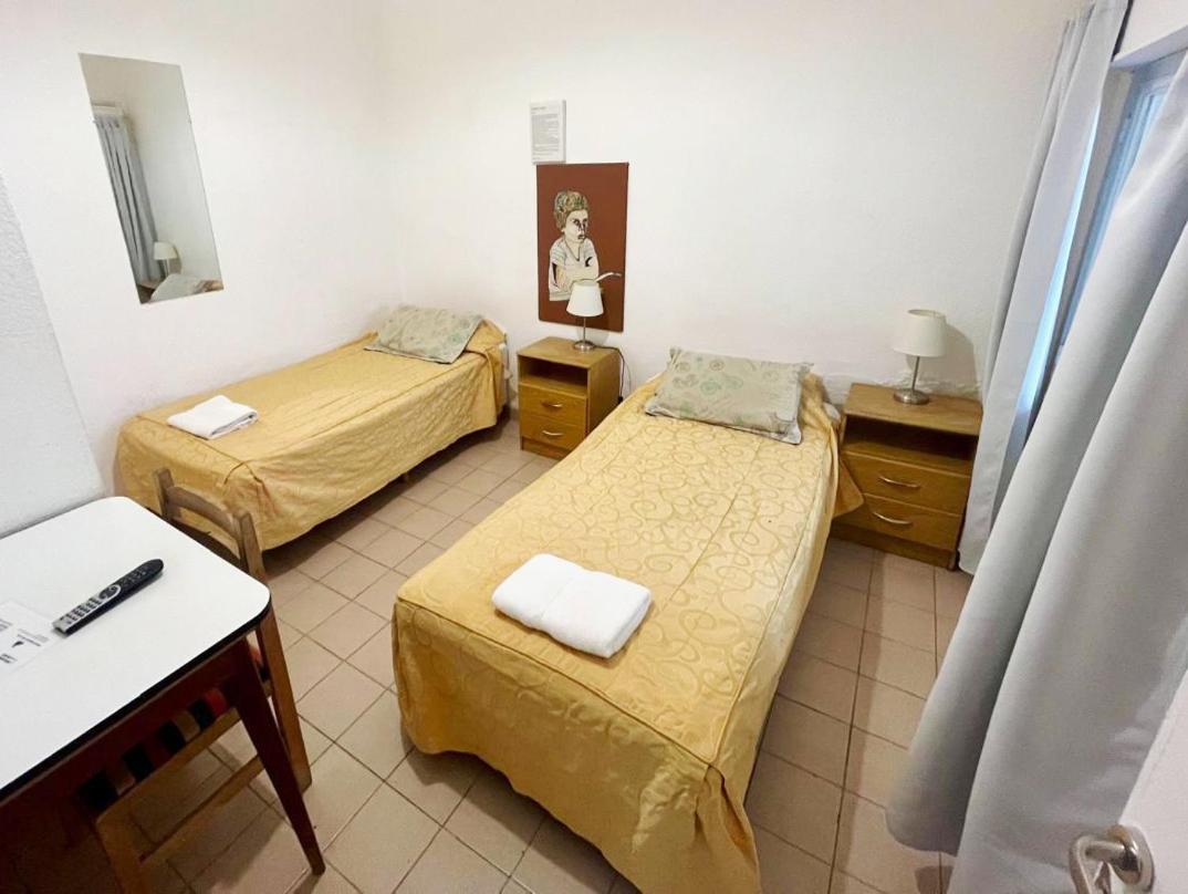 Hotel Urbano Ventia 코모도로리바다비아 외부 사진